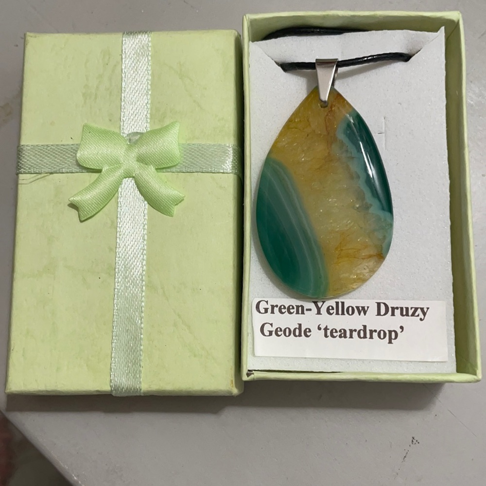 Geode teardrop necklace